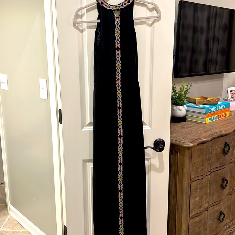 THML Maxi Dress - Picture 4 of 4